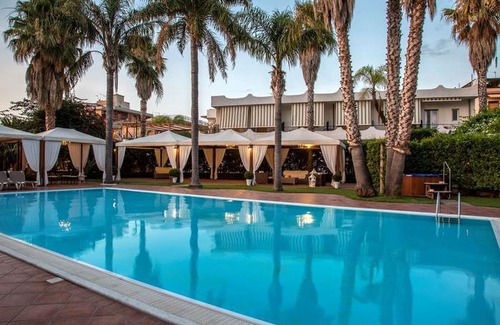 Torregrotta Hotel | Hotel Redebora