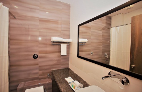 Palsana Hotel | Hotel Regents