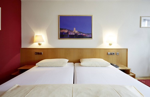 Braeunlingen Hotel | Hotel Restaurant Lindenhof