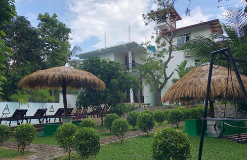Debarawewa Hotel | Hotel River Front