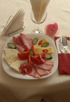 Tirgu Jiu Hotel | HOTEL RIVER