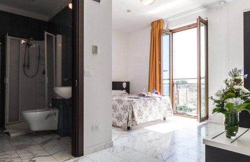 Marinella di Sarzana Hotel | Hotel Rondine