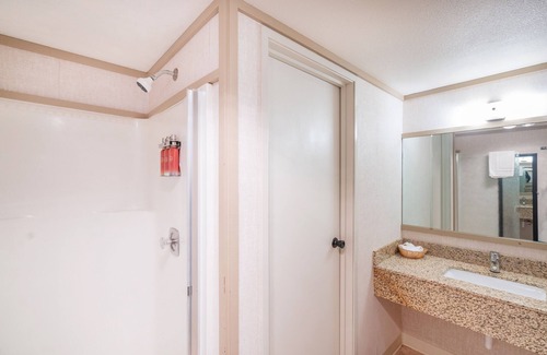 Telluride Hotel | Hotel Room With Two Twin Beds at the Mountainside Inn