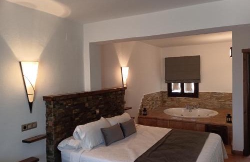 Zahara de la Sierra House | Hotel Rural los Tadeos
