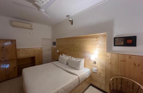 Bullawala Hotel | hotel saina inn