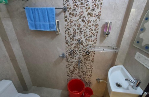 Rajgir Bed & Breakfast | HOTEL SAKET PALACE