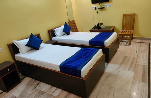 Rajgir Bed & Breakfast | HOTEL SAKET PALACE