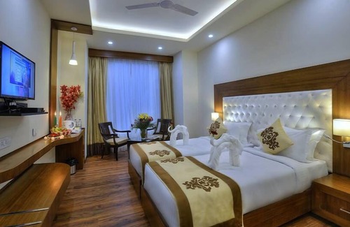Taj Ganj Hotel | Hotel Seven Hills Tower