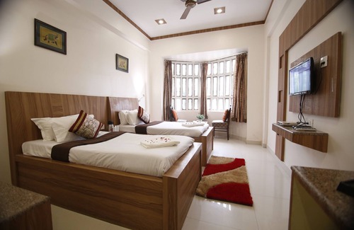 Mathura Hotel | Hotel Sheetal Regency