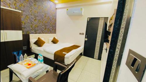 Nathdwara Hotel | Hotel Shree Vijay I g66ogoIoo6 just 100mtr from temple 1min away