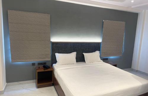 Gachibowli Hotel | Hotel Skyview