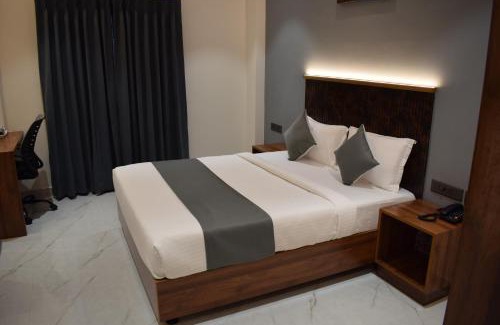 Gachibowli Hotel | Hotel Skyview
