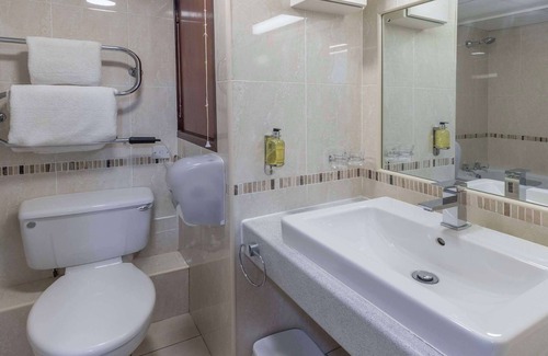 Newmillerdam Hotel | Hotel St Pierre, Sure Hotel Collection by Best Western