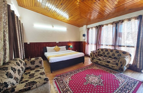 Nainital Hotel | Hotel Star Inn Near Mall Road Nainital