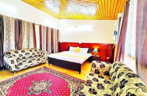 Nainital Hotel | Hotel Star Inn Near Mall Road Nainital