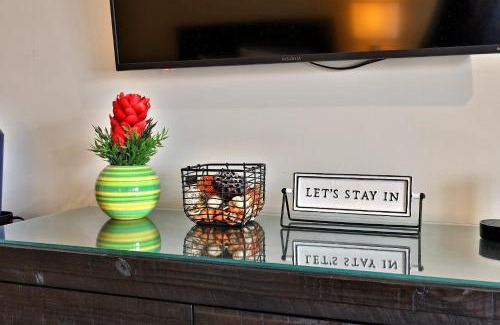 Killington Apartment | Hotel Style Condo Promising a Comfortable and Convenient Retreat right in the heart of Vermont ski country