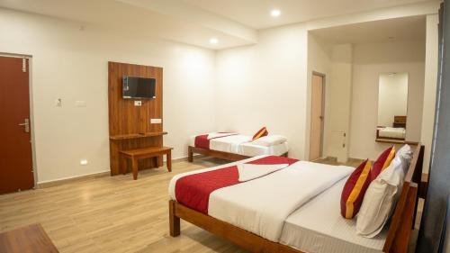 Tirupati Hotel | Hotel Sun Suites - A unit of SUN Group - Spacious Rooms - Brand New Building