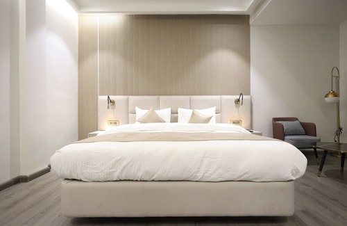 Bareilly Hotel | Hotel Swarn Towers