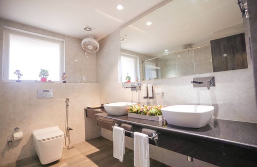 Bareilly Hotel | Hotel Swarn Towers