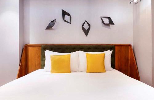 South West Hotel | Hotel Tark Premium Chanakyapuri