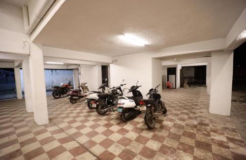 Ahmednagar Hotel | Hotel The White House