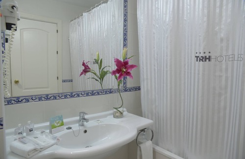 Dos Hermanas Hotel | Hotel TRH La Motilla