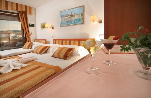 Trogir Hotel | Hotel Trogirski Dvori