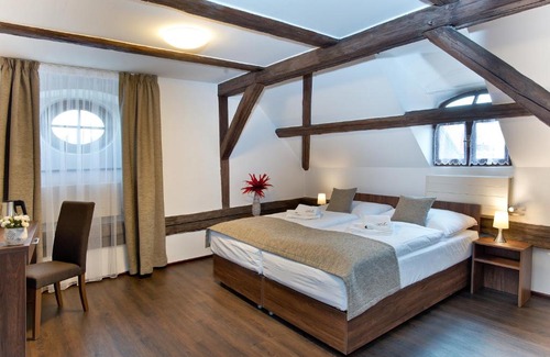 Zatec Hotel | Hotel U Hada Žatec