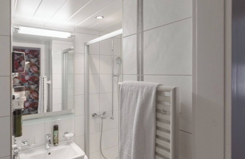 Buelach Hotel | Hotel und Restaurant zum goldenen Kopf