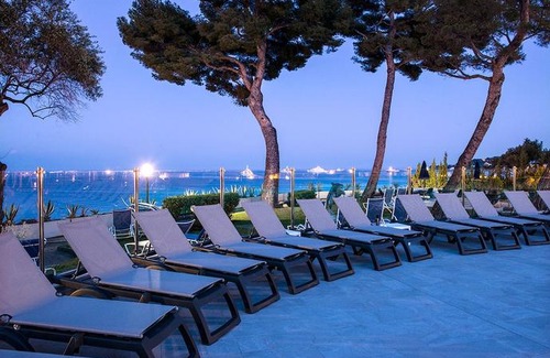 Saint-Jean-Cap-Ferrat Hotel | Hotel Vacances Bleues Delcloy