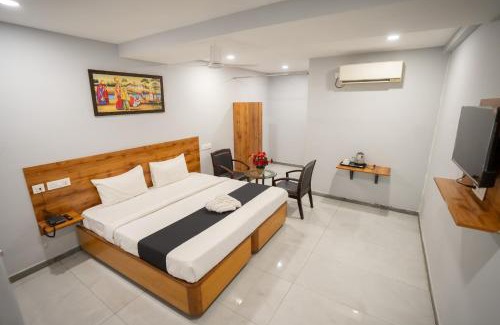 Hyderabad Hotel | Hotel Vaishnavi Classic