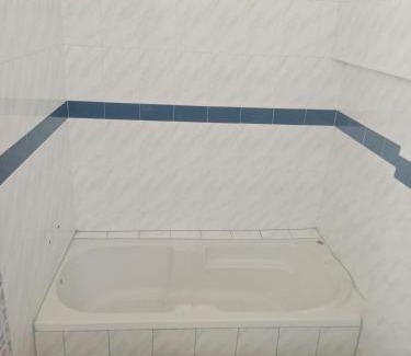 Karur Hotel | Hotel Valluvar