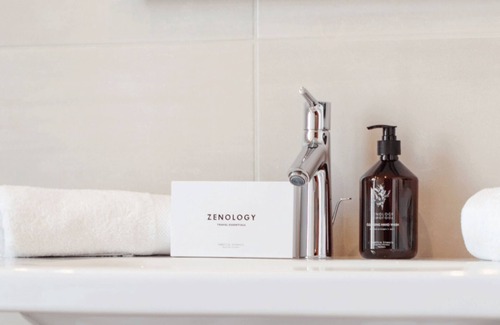 California - Pezou Hotel | Hotel Verlaine