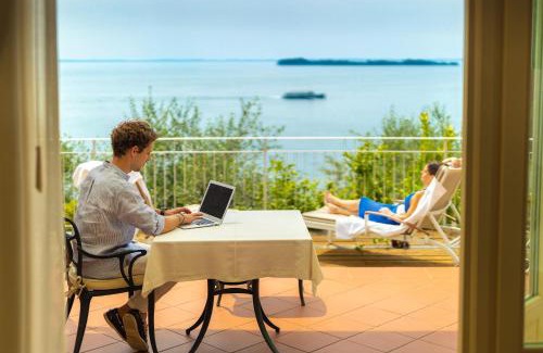 Gardone Riviera Hotel | Hotel Villa Florida & Suite Apartments