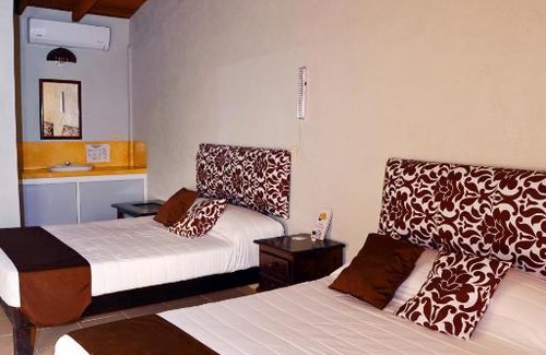 Barra de Potosi Hotel | Hotel Vista Guamilule