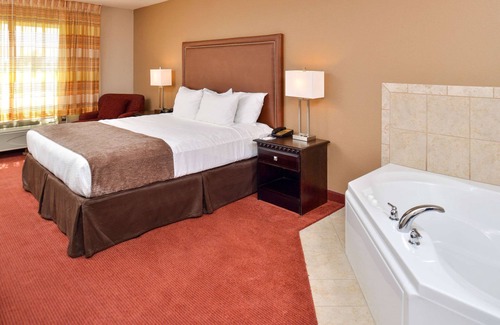 Natchez Hotel | Hotel Vue, Ascend Hotel Collection