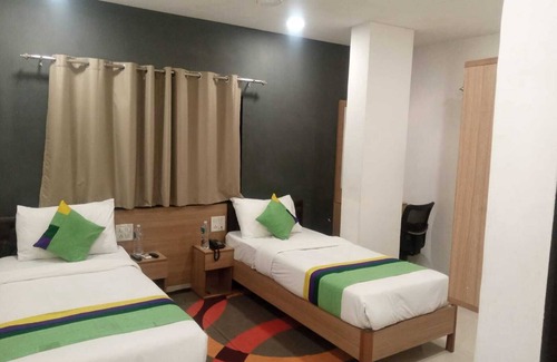 Surat Hotel | HOTEL WOW