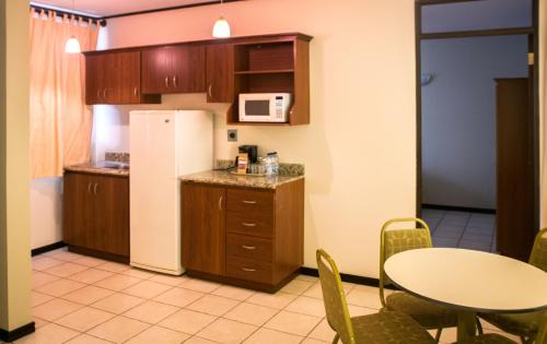 Cartago Hotel | Hotel y Restaurante El Guarco