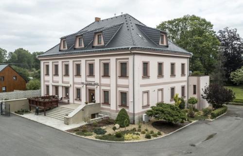 Raspenava Hotel | Hotel Zámeček Raspenava