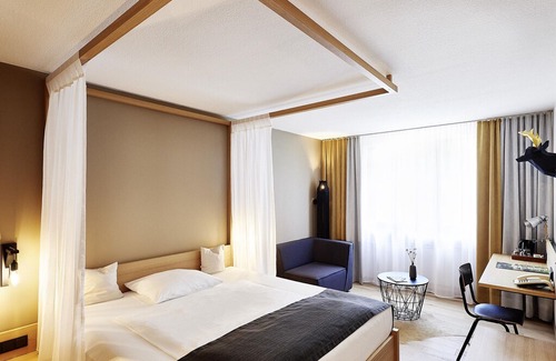 Hoehr-Grenzhausen Hotel | Hotel ZUGBRÜCKE Grenzau in Höhr-Grenzhausen