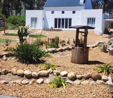 Helderberg Rural House | Hottentots Hide Away