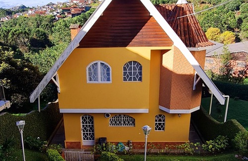 Vila Albertina House | House (townhouse) with beautiful views of nature in Portal de Campos