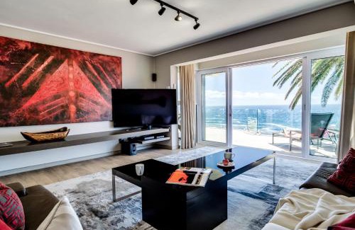 Camps Bay Apartment | Houghton Steps