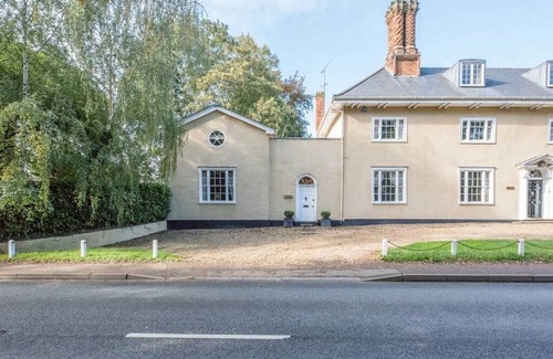 Clare House | House ∙ 1 bedroom ∙ 2 guests