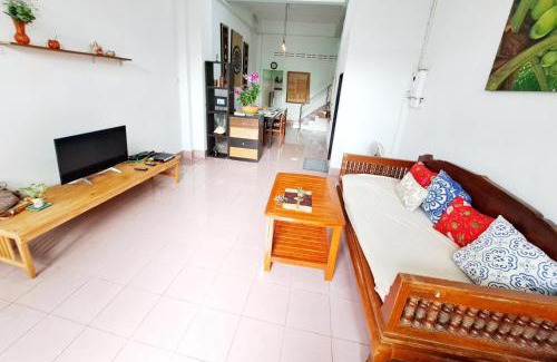 Hat Yai House | house 1 for 6 paxs whole house 3 beds