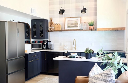 Oxford House | House 2.6 miles from Ole Miss + 3 miles to The Square + King Beds + Remodeled