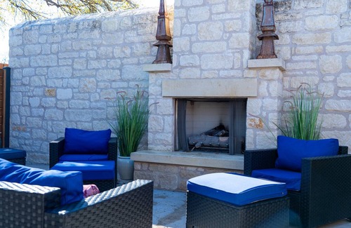 Fredericksburg House | House ∙ 2 bedrooms ∙ 4 guests