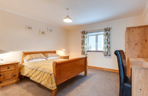 Brynrefail House | House ∙ 2 bedrooms ∙ 4 guests