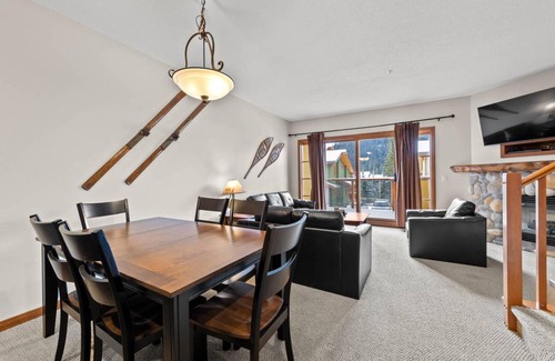 Sun Peaks House | House ∙ 2 bedrooms ∙ 9 guests