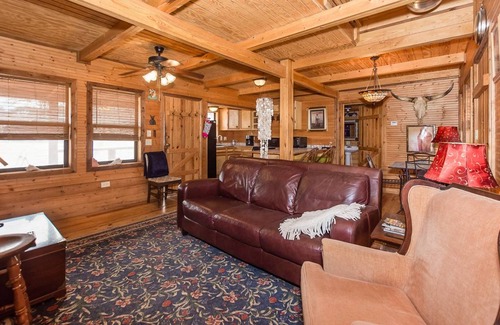 Fredericksburg House | House ∙ 3 bedrooms ∙ 6 guests